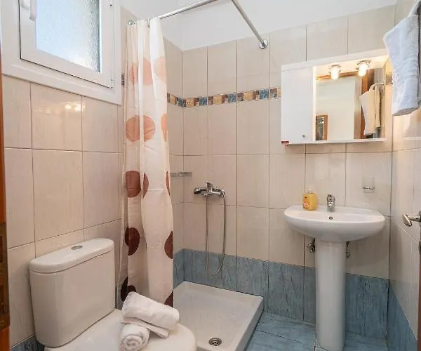 Apartamento John's Karavomylos